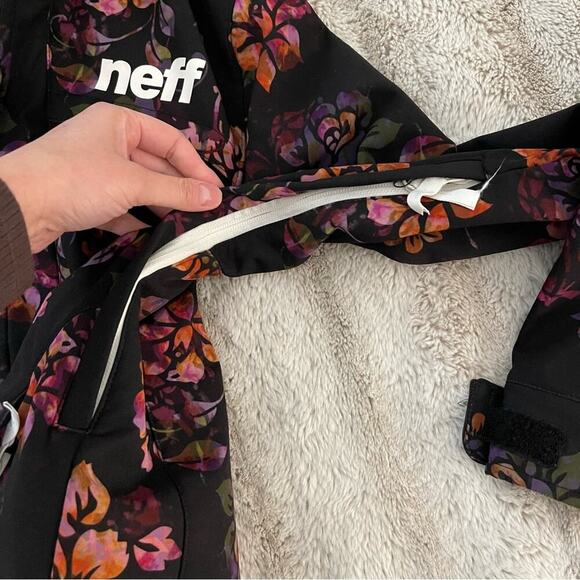 Neff Lush Acid Bloom Floral Softshell Snowboarding Jacket - Picture 4 of 10